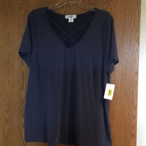 NWT Moa Moa Navy top.  Super soft!!